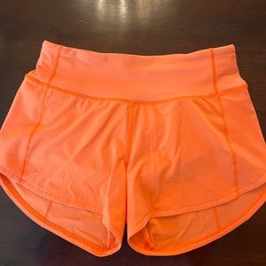 Speed Up Low Rise lined 4” Shorts